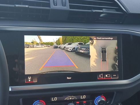 Used 2025 Audi Q3 2.0T Premium Plus w/ Premium Plus Package image 27