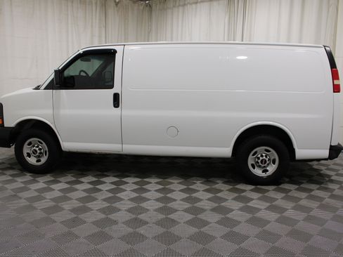 Used 2013 GMC Savana 2500 w/ Cold Climate Package RWD image 29