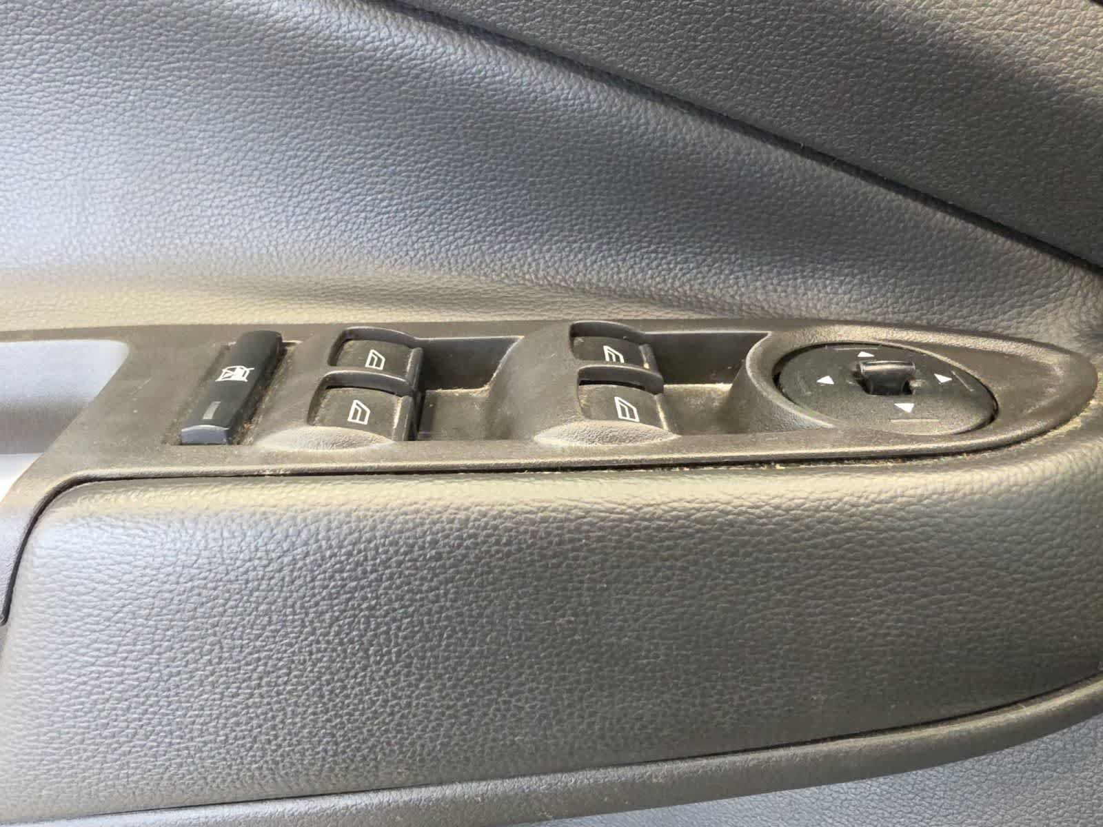 Used 2018 Ford Escape SEL FWD image 16
