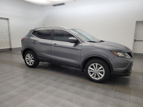 Used 2018 Nissan Rogue Sport SV image 11