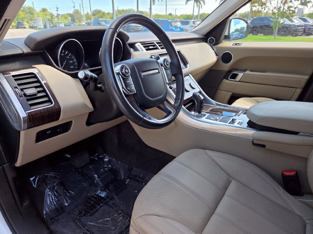 Used 2015 Land Rover Range Rover Sport SE AWD/4WD image 29