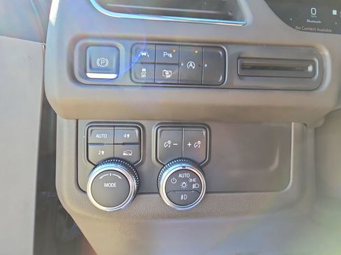 Used 2023 GMC Yukon SLT w/ SLT Premium Package image 27