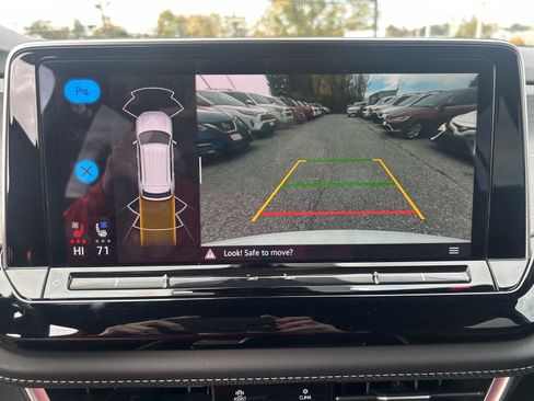 Used 2024 Volkswagen Atlas Cross Sport SE image 20