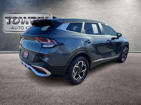 Used 2024 Kia Sportage LX image 4