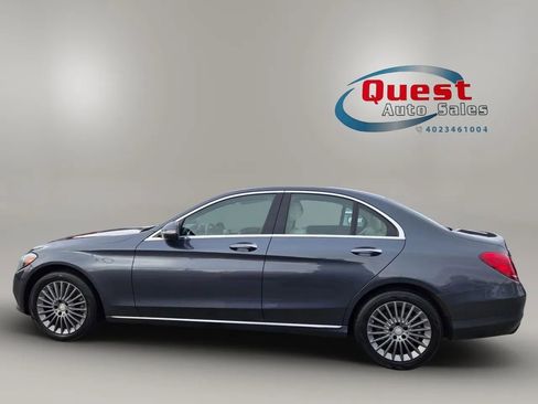 Used 2016 Mercedes-Benz C 300 4MATIC Sedan image 4