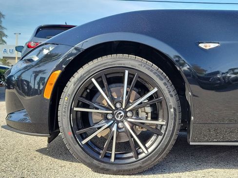 Used 2024 MAZDA MX-5 Miata RF Grand Touring RWD image 6