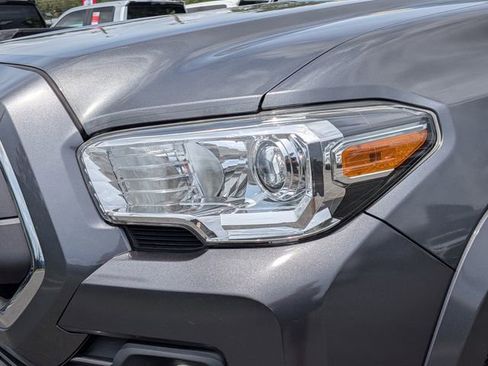 Used 2021 Toyota Tacoma SR5 RWD image 12