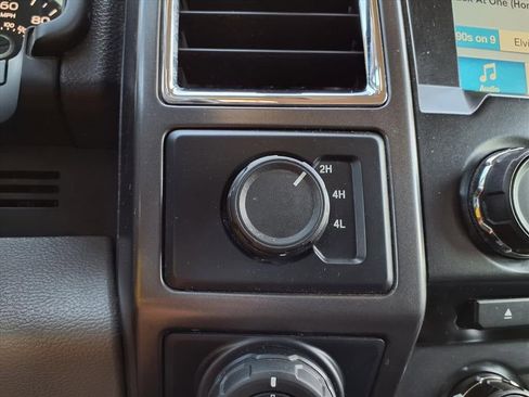 Used 2016 Ford F150 XLT w/ Equipment Group 302A Luxury image 17