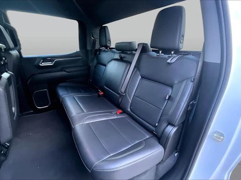 Used 2025 GMC Sierra 1500 SLT RWD image 20