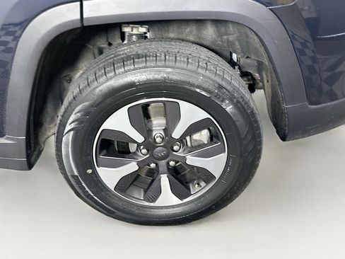 Used 2024 Jeep Grand Cherokee Limited 4xe AWD/4WD image 11