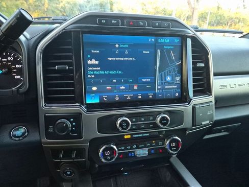 Used 2022 Ford F350 Platinum w/ Tremor Off-Road Package AWD/4WD image 10