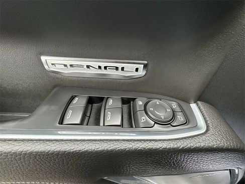 Used 2024 GMC Sierra 1500 Denali w/ Technology Package image 13
