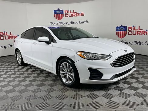 Used 2020 Ford Fusion SE image 1