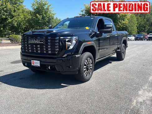 Used 2025 GMC Sierra 2500 Denali Ultimate AWD/4WD image 1