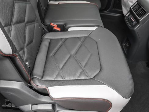 New 2026 Volkswagen Atlas Peak Edition AWD/4WD image 41