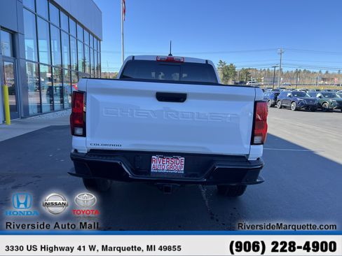 Used 2026 Chevrolet Colorado Trail Boss AWD/4WD image 7