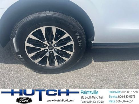 Used 2025 Ford Expedition Platinum AWD/4WD image 5