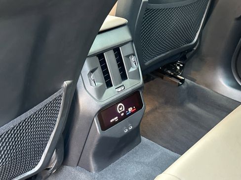 Certified 2025 BMW X3 xDrive30i image 15