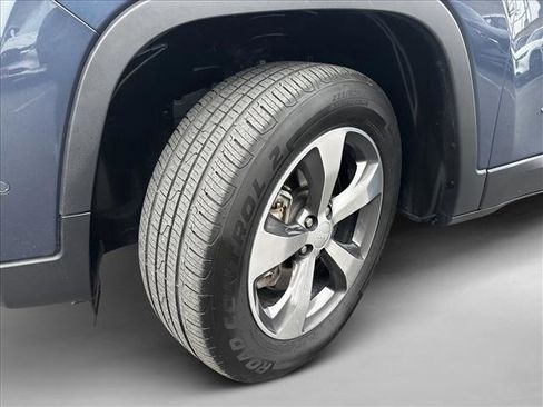 Used 2020 Jeep Cherokee Limited w/ Technology Group image 26