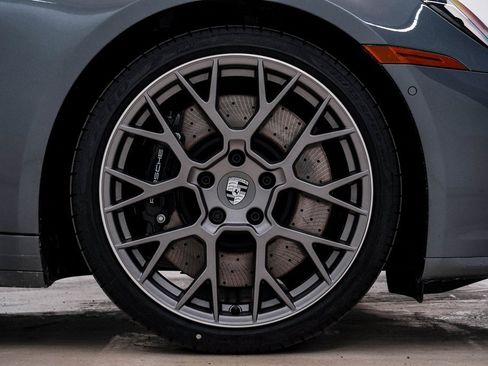 New 2026 Porsche 911 Carrera 4S image 10