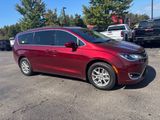Used 2020 Chrysler Pacifica Touring w/ Advanced Safetytec Group image 2