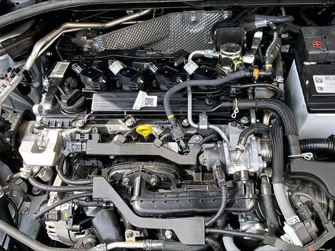 Certified 2026 Toyota Corolla Cross XLE w/ Convenience Package FWD image 33