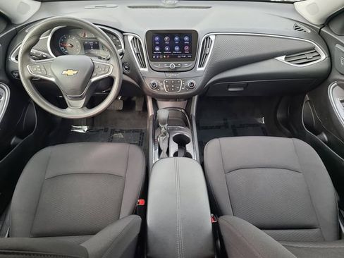 Used 2025 Chevrolet Malibu LT image 16