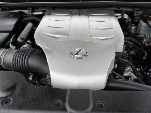 Used 2015 Lexus GX 460 w/ Premium Package image 38