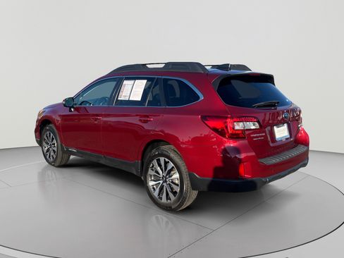 Used 2017 Subaru Outback 3.6R Limited AWD/4WD image 3