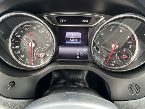 Used 2018 Mercedes-Benz GLA 250 4MATIC image 29