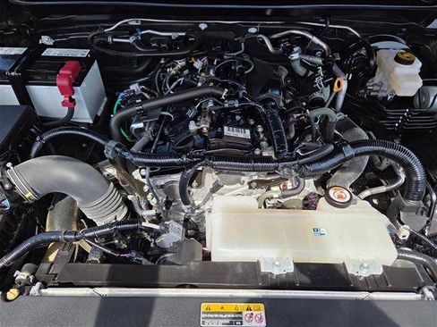 Certified 2024 Toyota Tacoma SR5 image 21