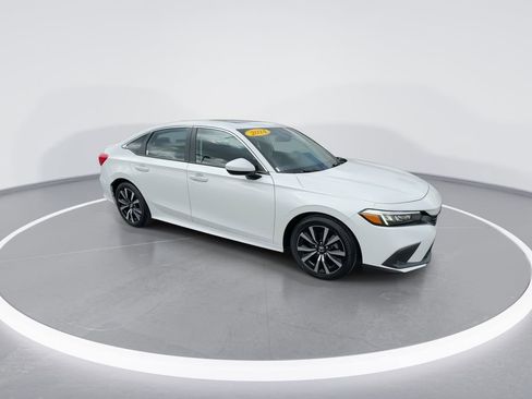 Used 2024 Honda Civic EX image 2