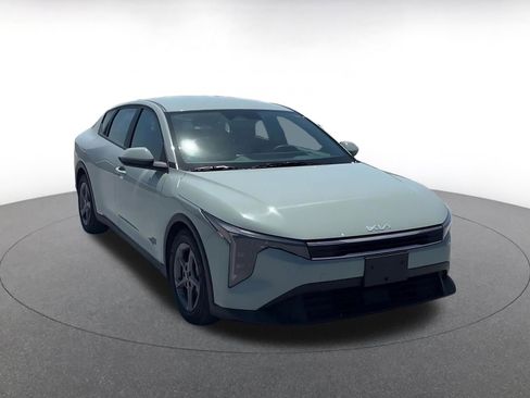 Used 2025 Kia K4 FWD image 3