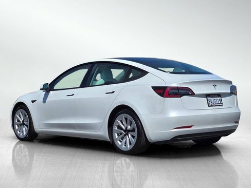 Used 2021 Tesla Model 3 Standard Range Plus RWD image 6
