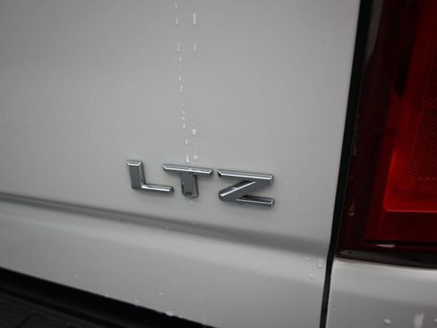 Used 2021 Chevrolet Silverado 2500 LTZ w/ LTZ Plus Package AWD/4WD image 37