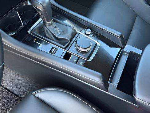 Used 2025 MAZDA MAZDA3 s image 25