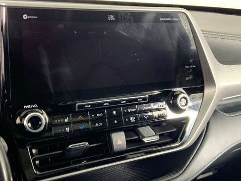 Used 2020 Toyota Highlander Platinum AWD/4WD image 27