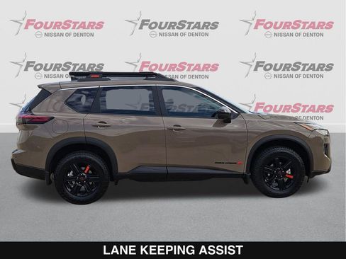 New 2026 Nissan Rogue SV AWD/4WD image 3