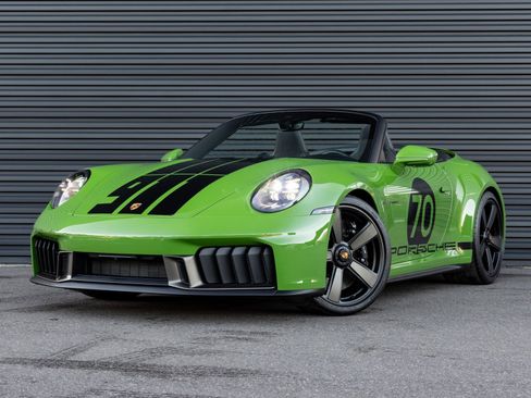 Certified 2026 Porsche 911 Carrera GTS image 1