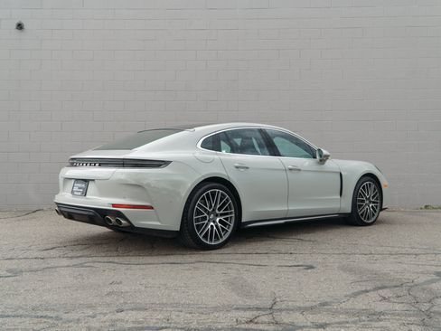 Used 2026 Porsche Panamera 4 AWD/4WD image 7