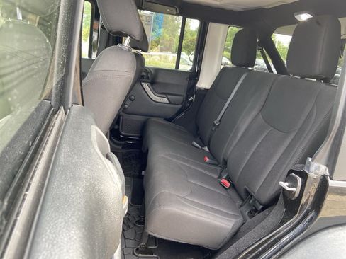 Used 2018 Jeep Wrangler Unlimited Sport AWD/4WD image 20