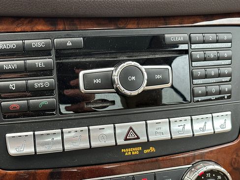 Used 2015 Mercedes-Benz SL 63 AMG image 28