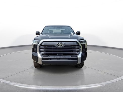 New 2026 Toyota Tundra Limited AWD/4WD image 3