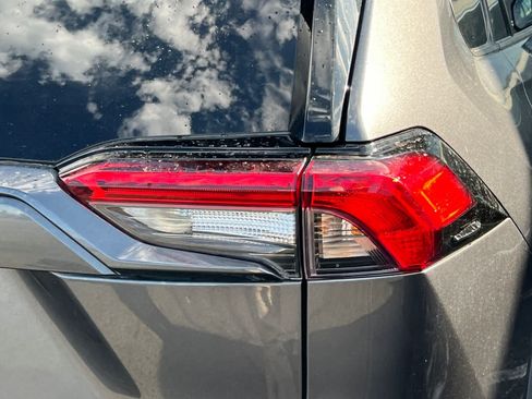 Used 2023 Toyota RAV4 XLE AWD/4WD image 18
