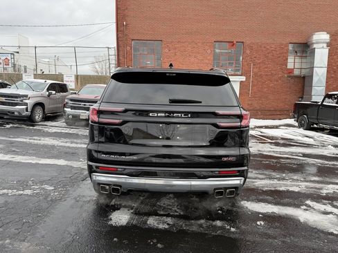Used 2024 GMC Acadia Denali w/ Super Cruise Package image 6