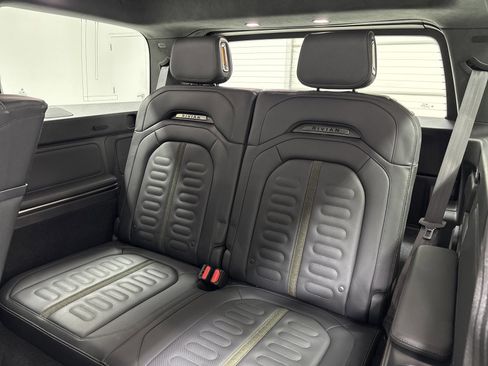 Used 2022 Rivian R1S Launch Edition image 25