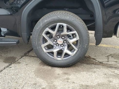 New 2026 GMC Sierra 1500 SLT w/ SLT Premium Package image 31