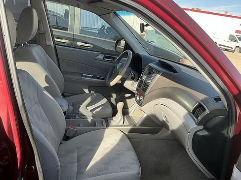 Used 2010 Subaru Forester 2.5X Premium image 7