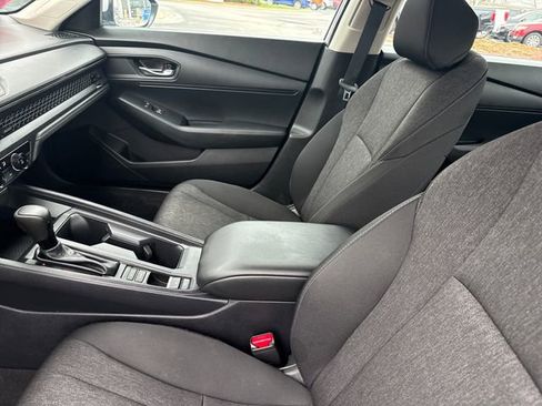 Certified 2025 Honda Accord LX image 13