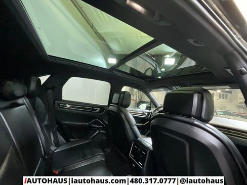 Used 2019 Porsche Cayenne S AWD/4WD image 36